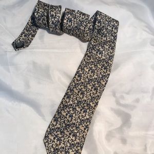 Charleston Tie Rack 100% Silk Tie Made in Italy